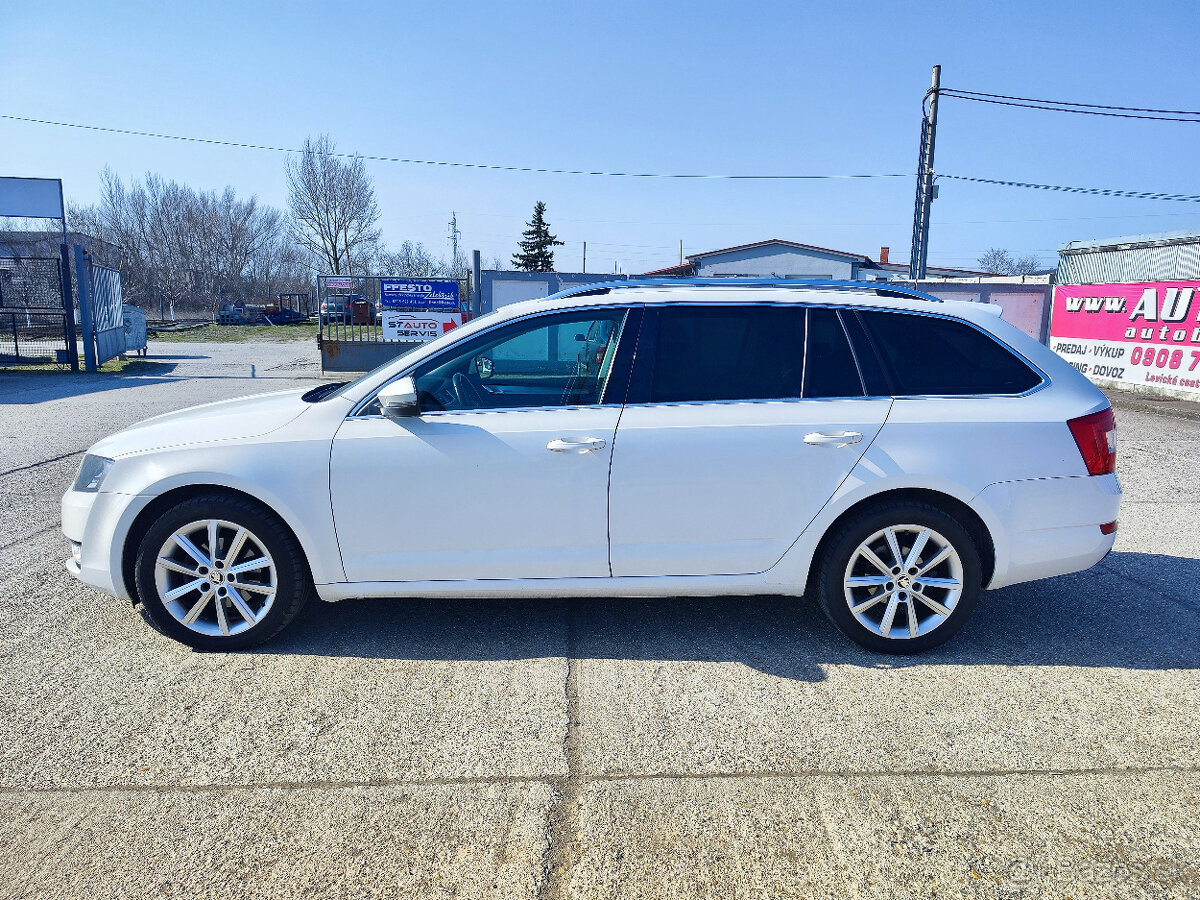 Škoda Octavia Combi 2.0 TDI Elegance/Style - 6