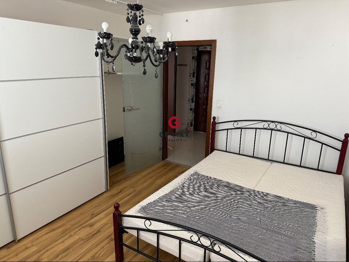 Na predaj: Priestranný 3izbový byt na predaj- Východ - 6