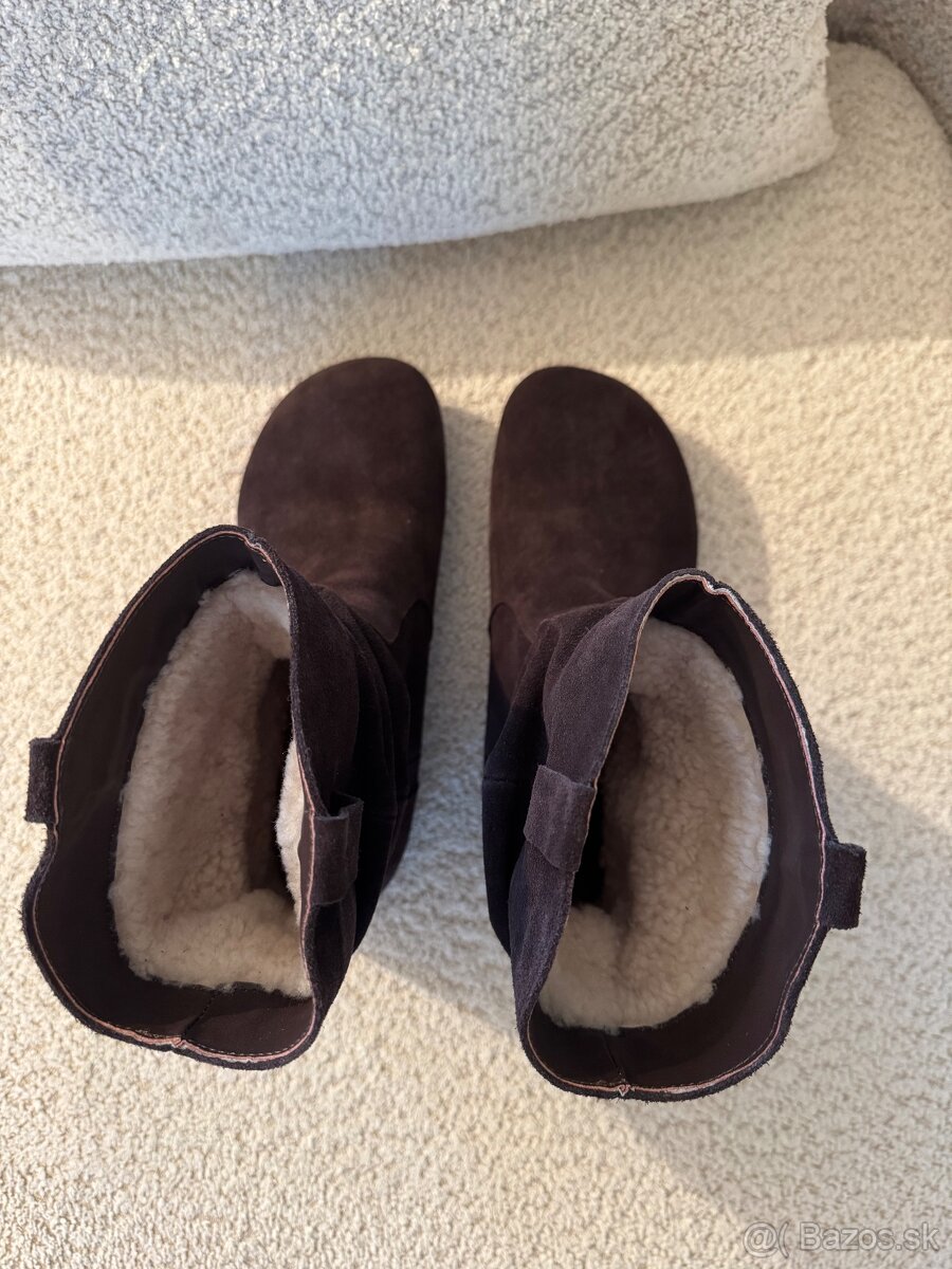 Predam nove UGG cizmy - 6