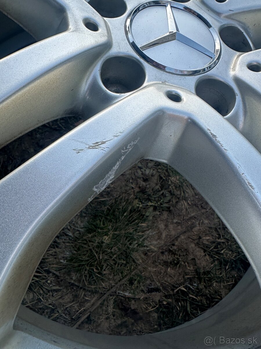 Mercedes benz GLA originál R18 - 6