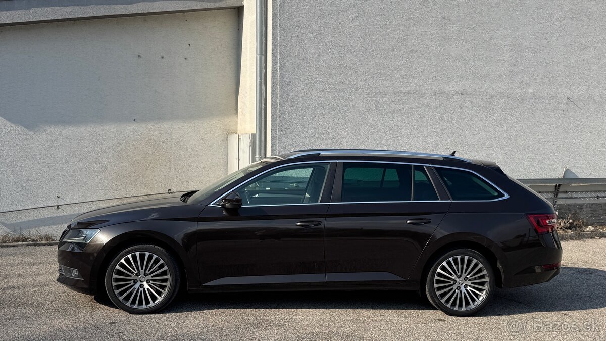 Škoda Superb Combi 2.0 TDI DSG STYLE - 6