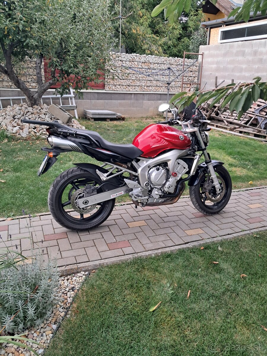 Yamaha - 6