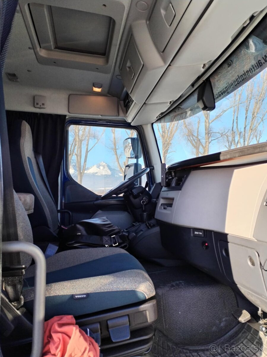 Volvo FL 250 - 6