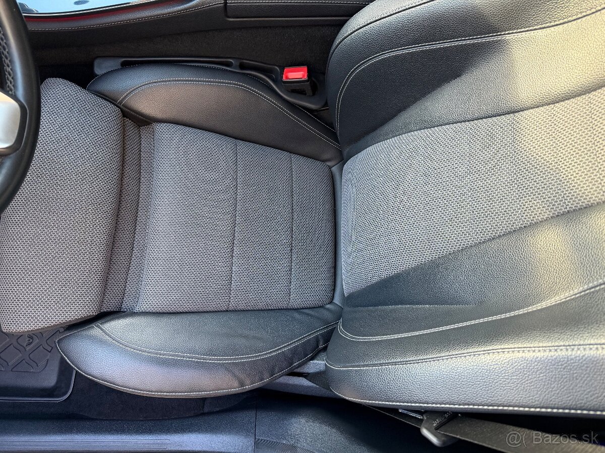 Mercedes Benz sedan E220d 4matic w213 - 6