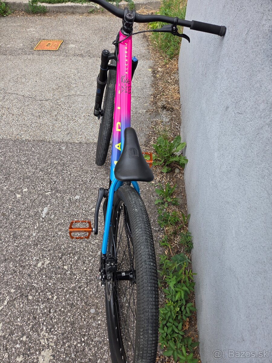 Marin Alcatraz 2021 dirt - 6