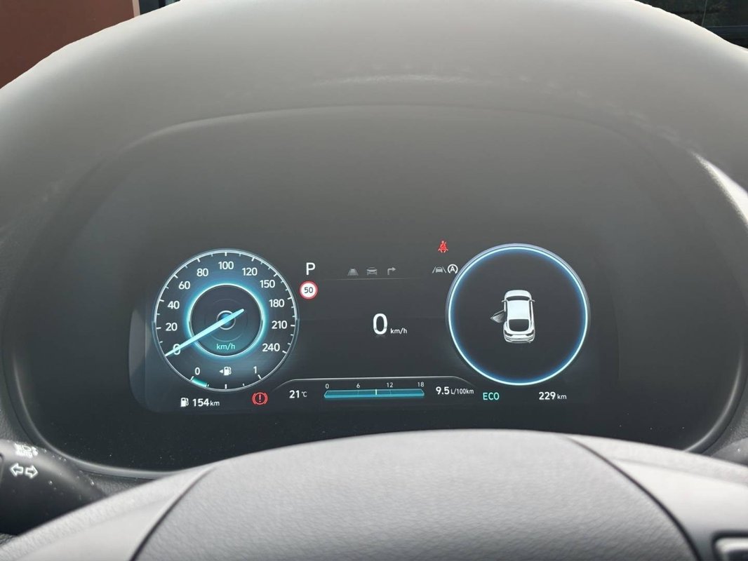 Hyundai i30 Fastback FB PE2 1,5T 7DCT FAMILY SMART - 6