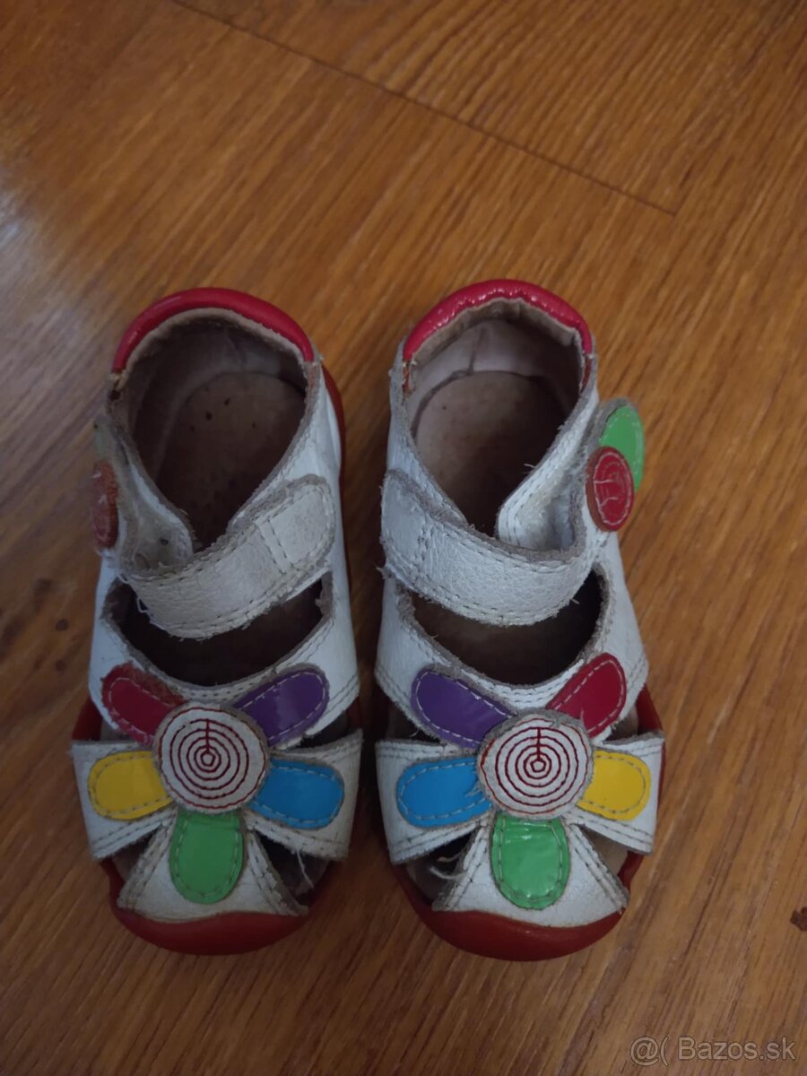 Dievčenské topánky, sandálky č. 21 - 6