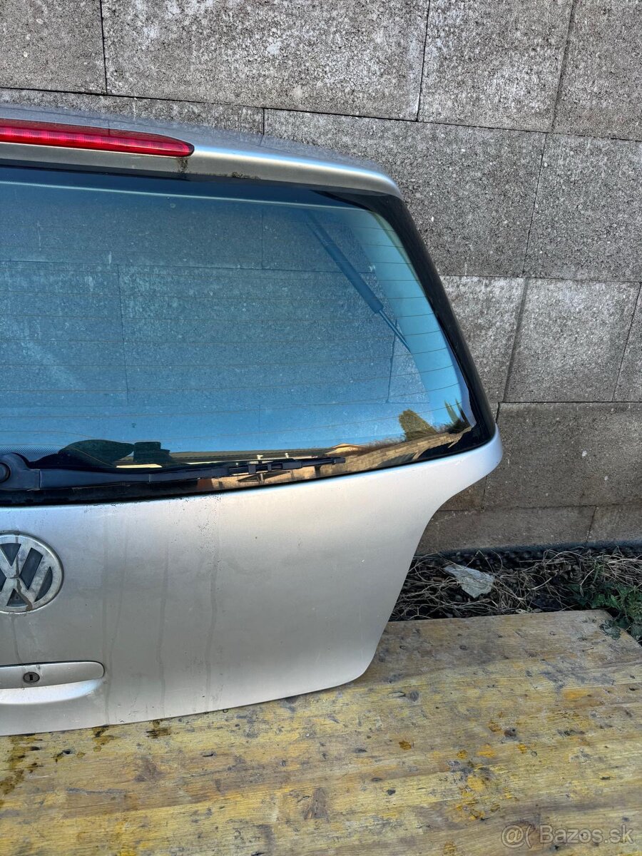 Piate dvere na VW Polo 9N hatchback - 6