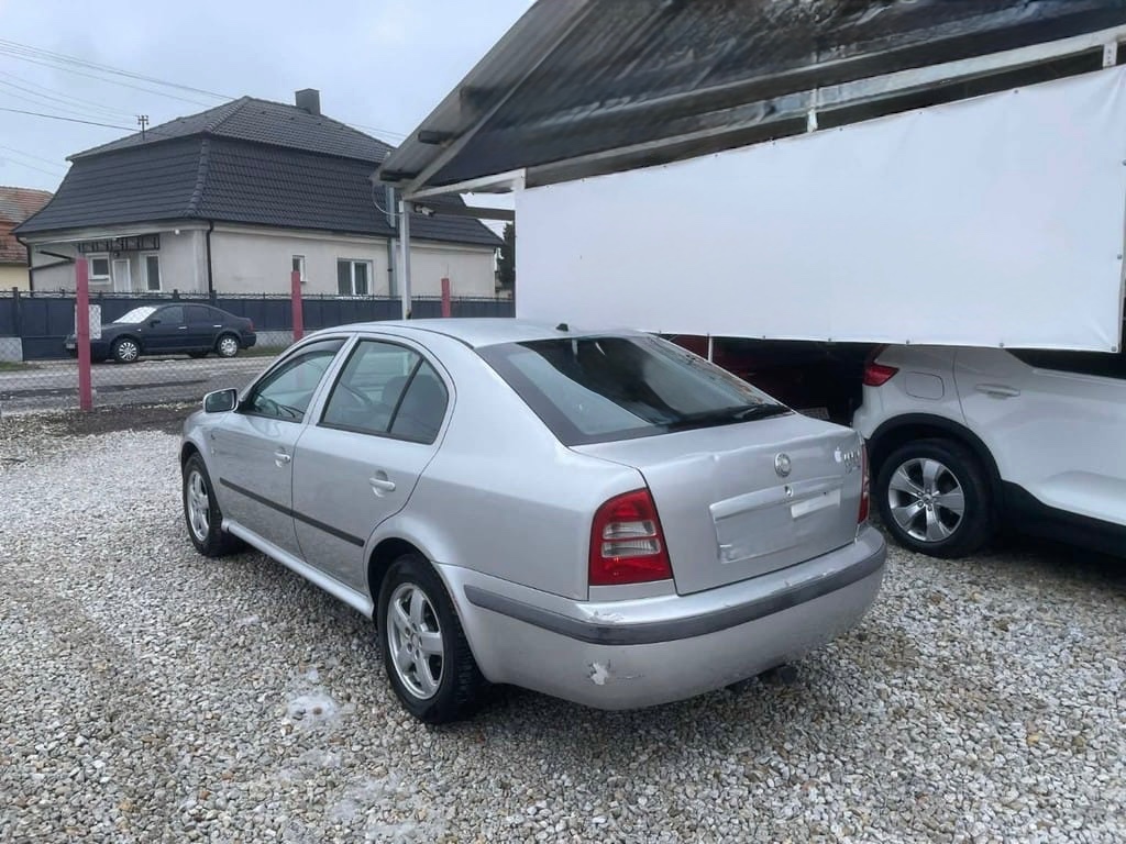 Škoda Octavia 1.9 TDI - 6