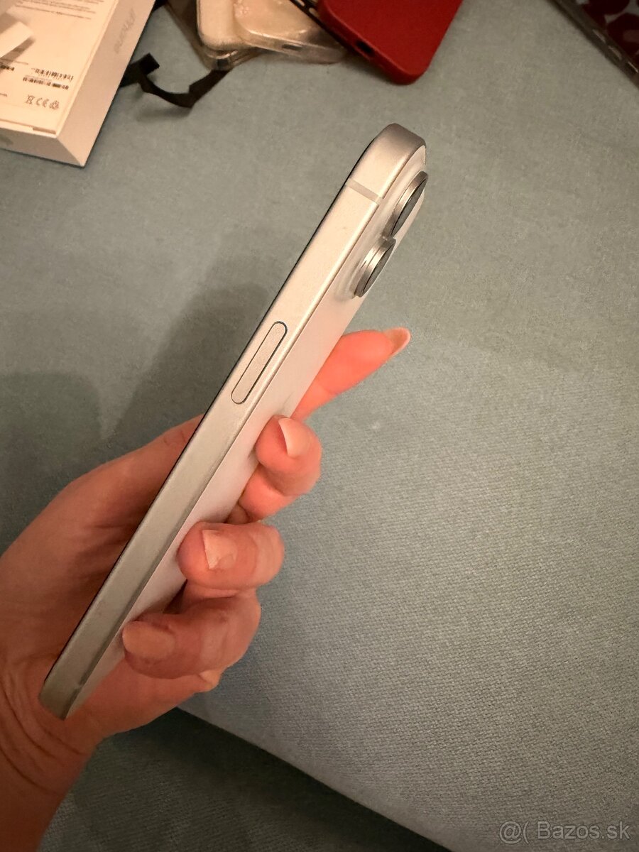 Predám iPhone 15 v super stave - 6