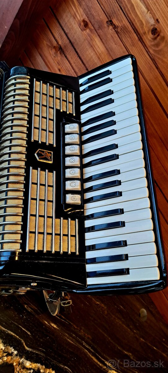 Akordeón Hohner Verdi 3 N 120 bas. - 6