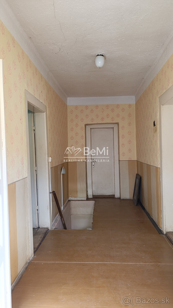 Dom v obci Henckovce, podpivničený,plynové kúrenie,2 studne - 6