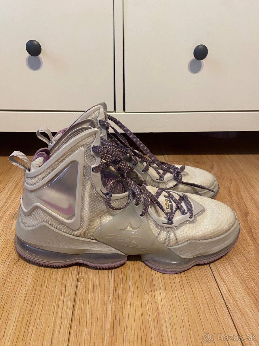 Nike, Jordan’s 49,5 - 6