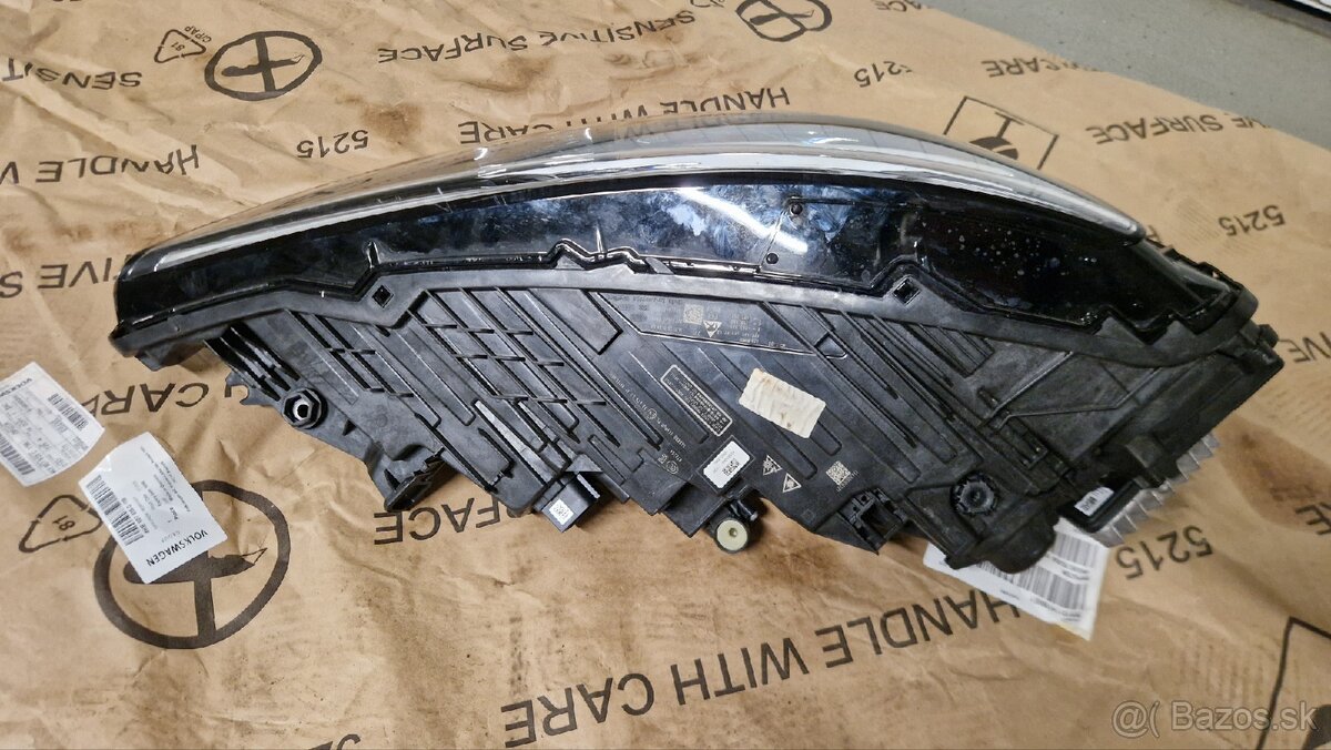 PREDNY PRAVY SVETLOMET AUDI Q8 lift - 6