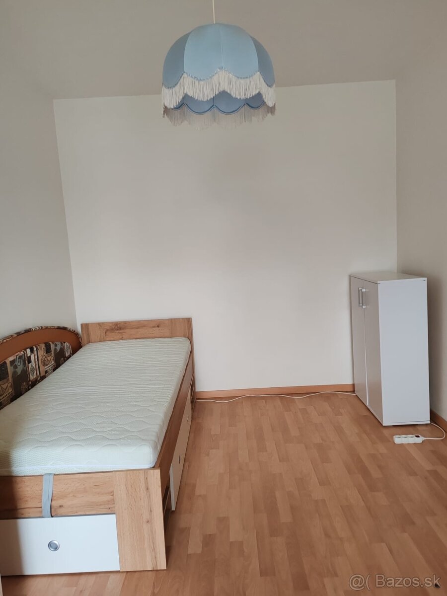 3 izbový byt na prenájom Levice - 6