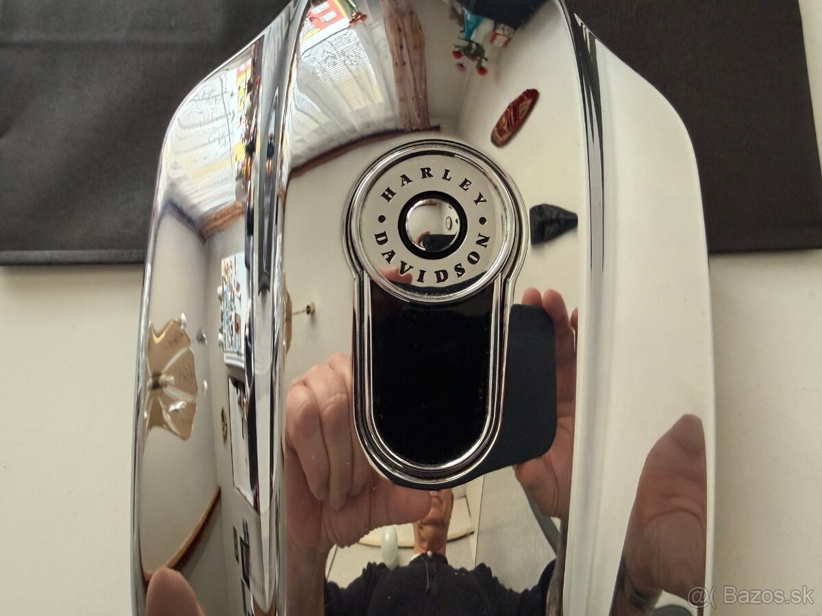 HARLEY DAVIDSON® BREAKOUT FXSB - 6