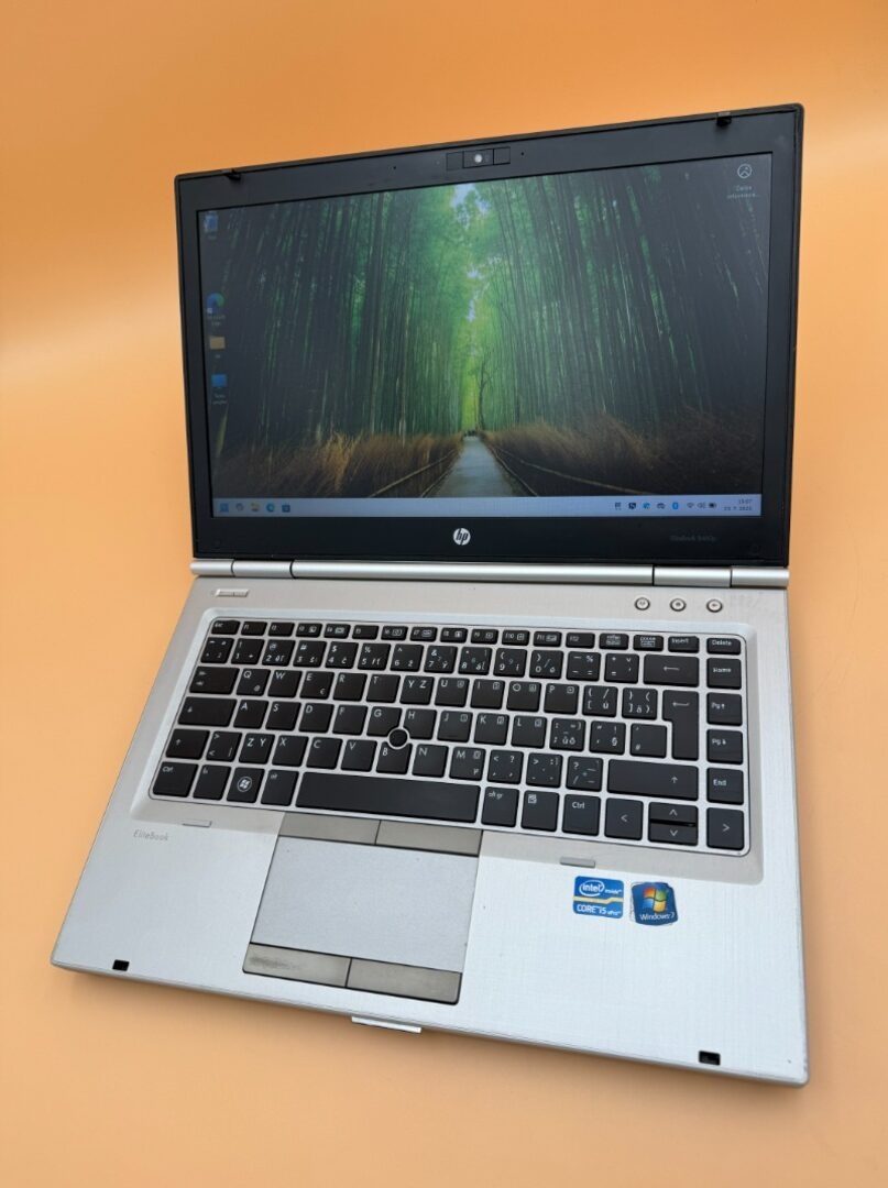 Notebook HP EliteBook 8460p i5-2520M/8GB RAM/120GB SSD - 6