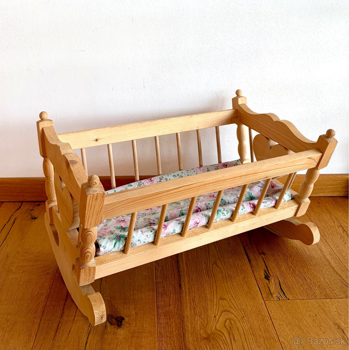 Stará dřevěná kolébka pro panenky - 6