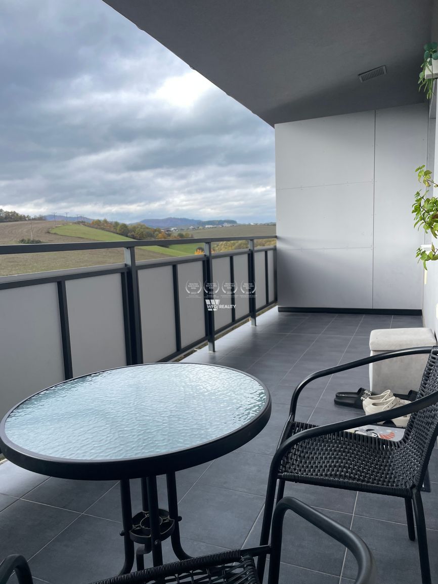 Na prenájom 2-izbový byt s veľkou terasou a parkovacím miest - 6