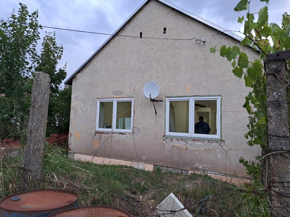 3-izbovy vidiecky dom na polosamote blizko Bratislavy - 6