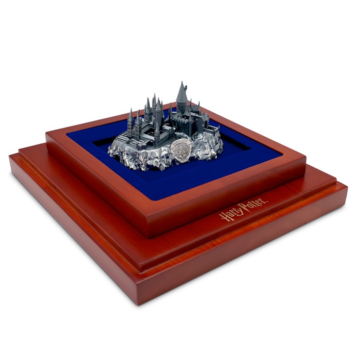 zlato striebro minca Harry Potter rokfort hrad 3D 2025 - 6