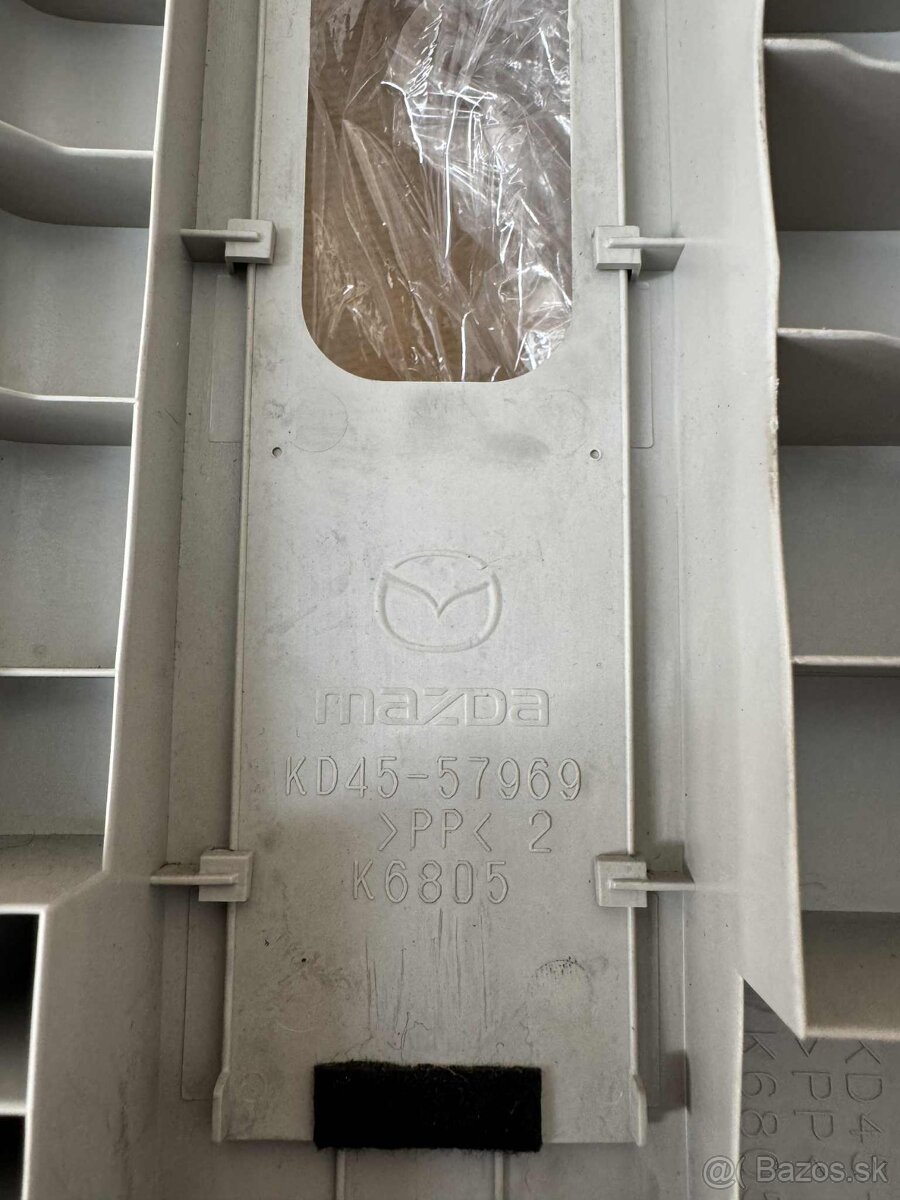 Mazda CX5 II plasty interiéru - 6