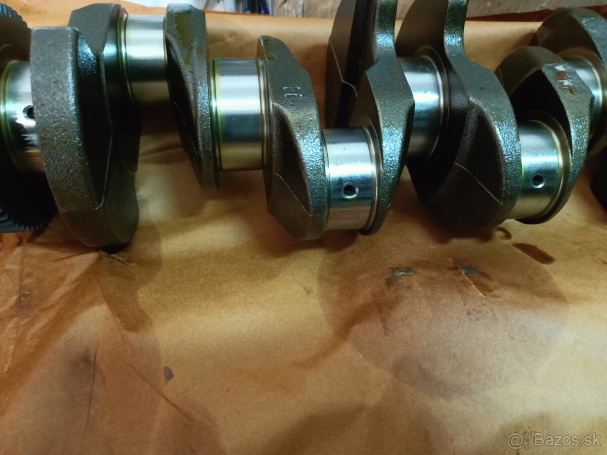 MERCEDES 2.2 CDI OM651 Kluková hríaděl NOVÁ - 6