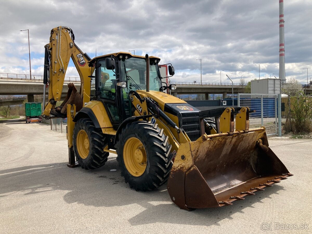 CAT 444 Traktorbáger / Rýpadlo 2021 - 6