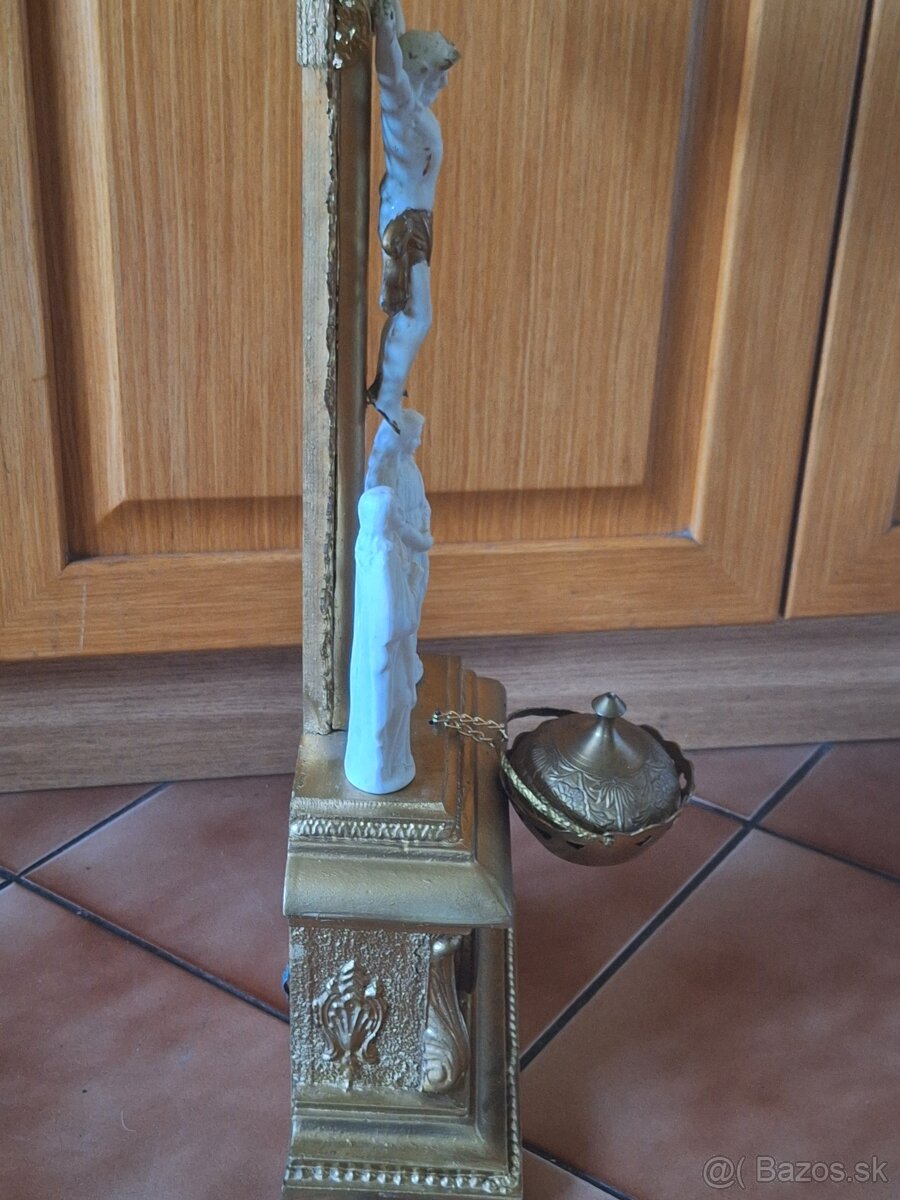 Starý domáci oltár - 6