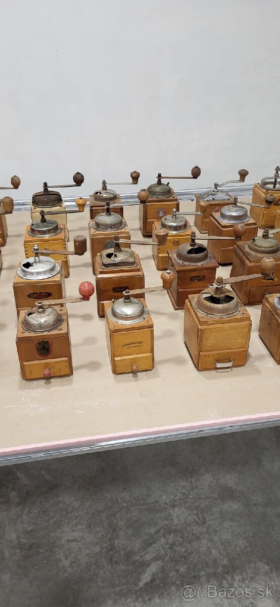 Staré vintage mlynčeky na kavu - 6