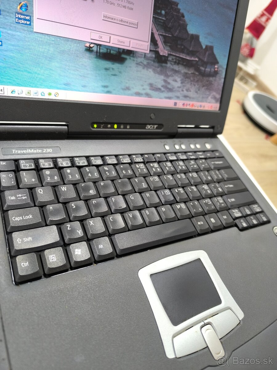 Acer TravelMate 230 - 6