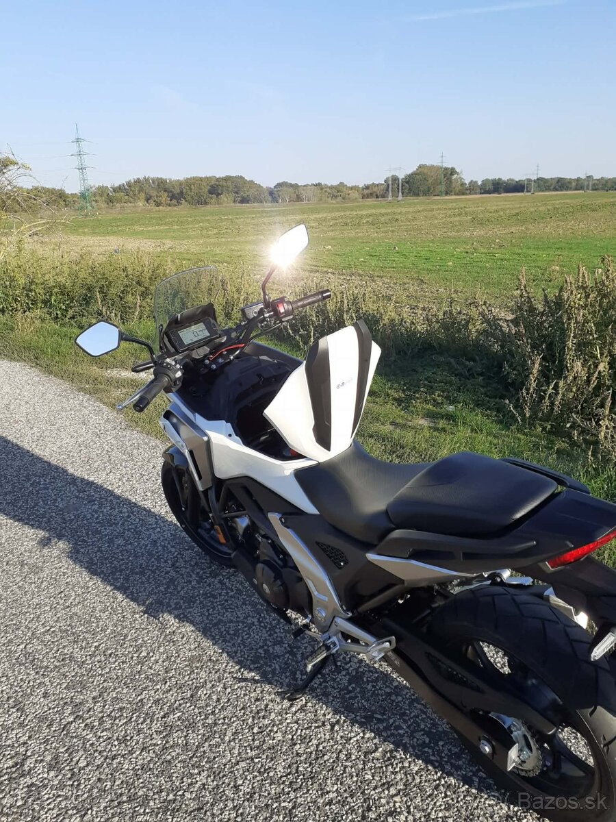 HONDA NC750X - 6