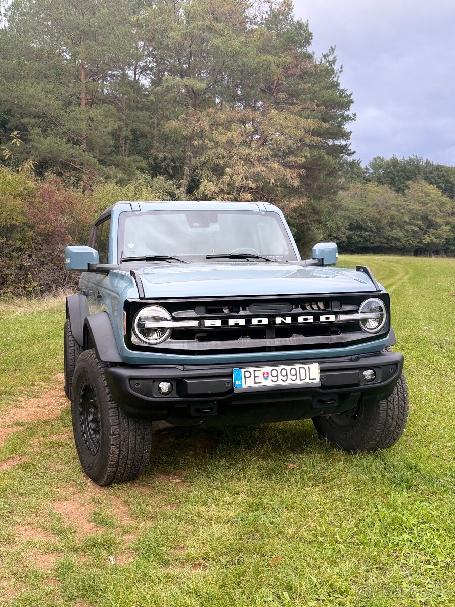 Ford Bronco 2.7 V6, 2023 – 38 000 km, top stav a výbava - 6
