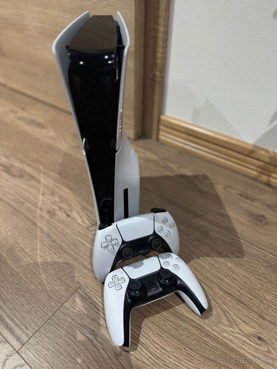 PlayStation 5 Slim 1TB (mechanika) + 2x DualSense - 6