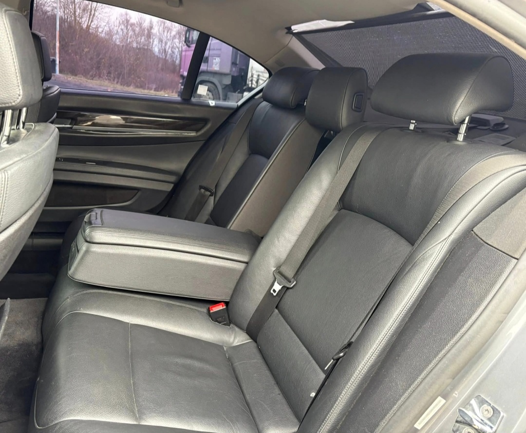 🚗Predám BMW 7 f01 730d - 180kw - 6