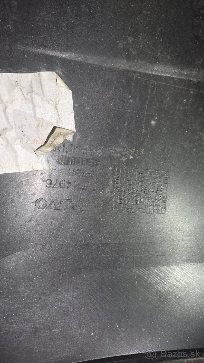 Predný nárazník Volvo V50 - 6