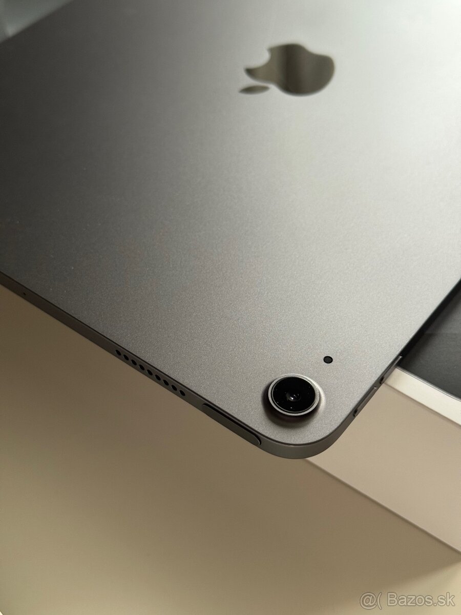 iPad Air 5. generacia 64GB Wi-Fi - 6