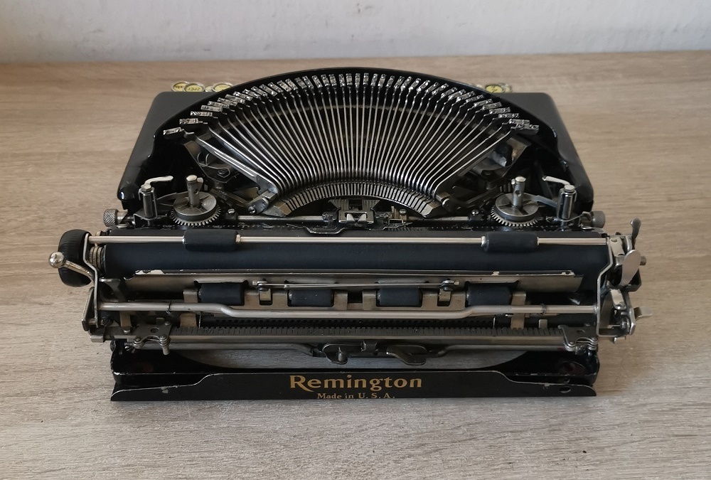 Starožitný písací stroj Remington Portable 3 z roku 1929 - 6