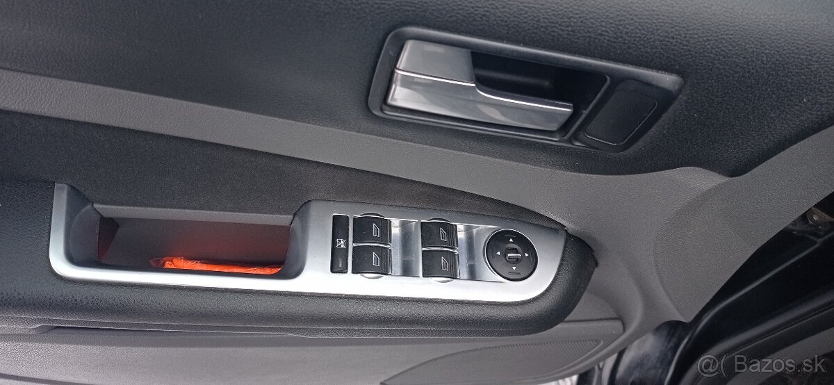 Predám Ford Focus combi 1,8 benzín,125HP Wagon Collection X, - 6