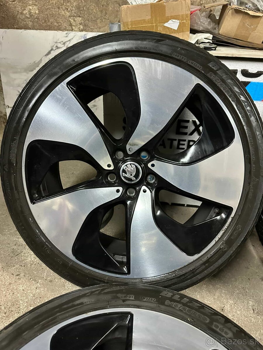 4ks alu disky 5x112 R20 - 6