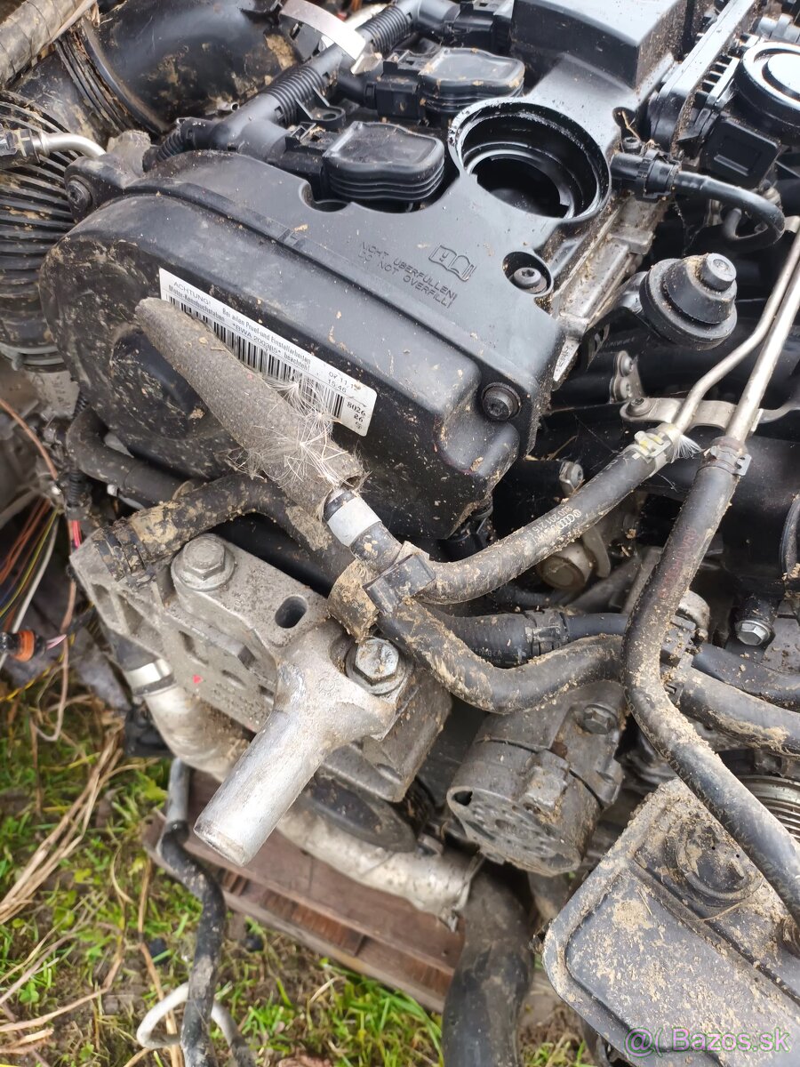 Rozpredám audi tt - 6