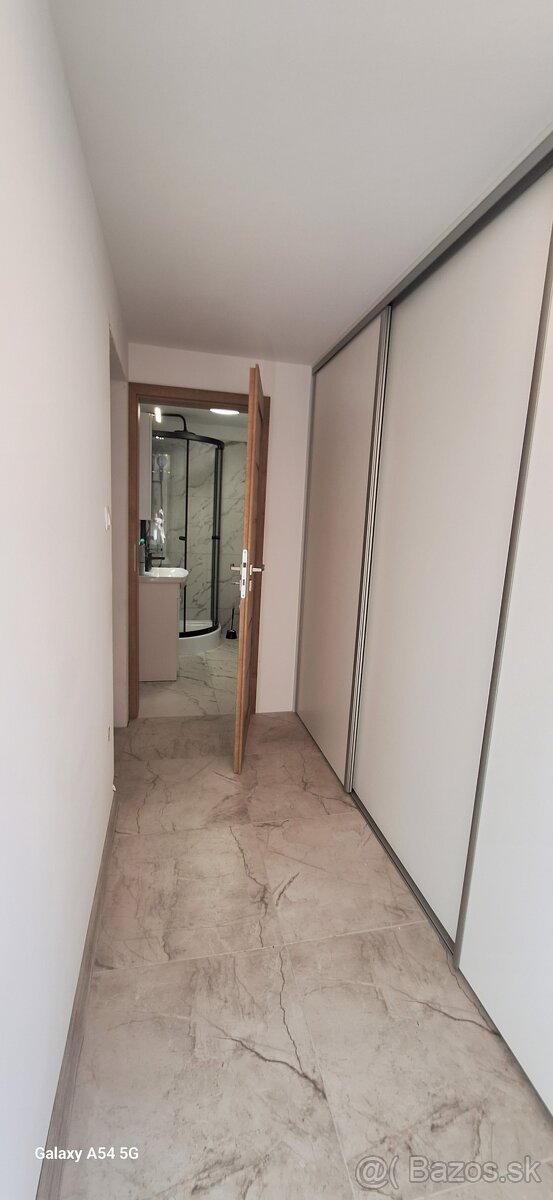 PREDAJ - 3-izbový RD - Blatné - 6