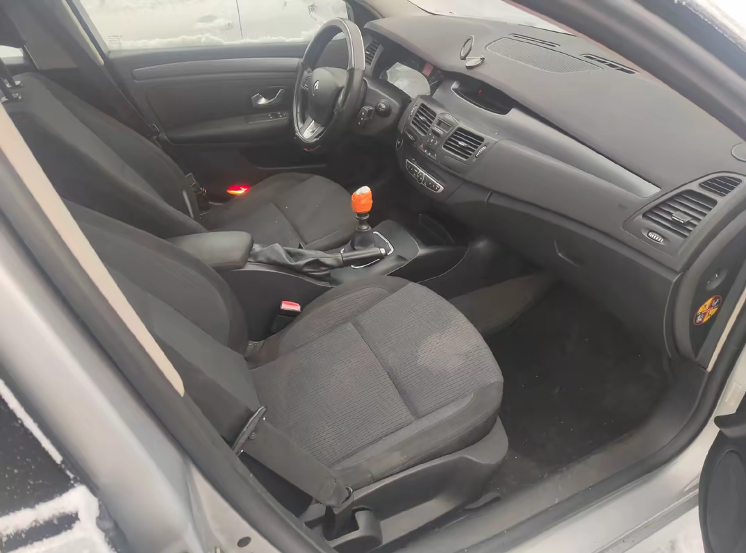 Renault laguna 3 1.5DCI 81KW R.V 2010 - 6