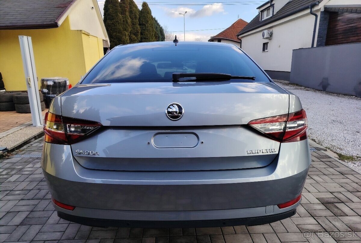 Škoda Superb Combi 2.0 TDI 110kW Elegance M6 2017 - 6