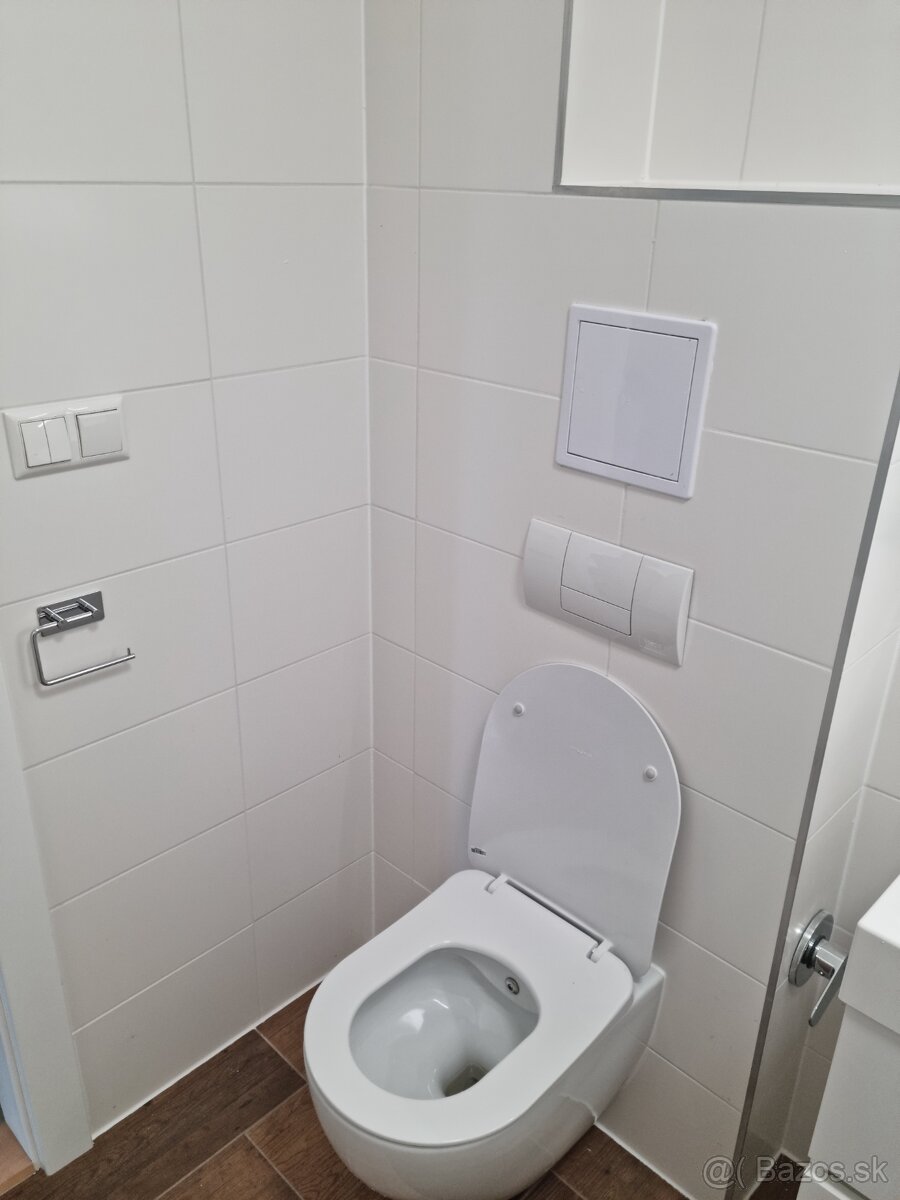 Prenajmem 2 izbový byt v centre LM - 6