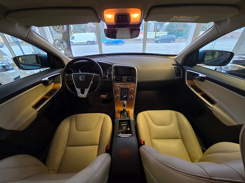 Volvo XC60 D4 2.4 Drive-E Summum Geartronic AWD - 6