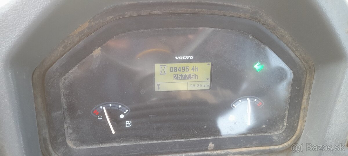 Klbovy nakladač Volvo L35G - 6