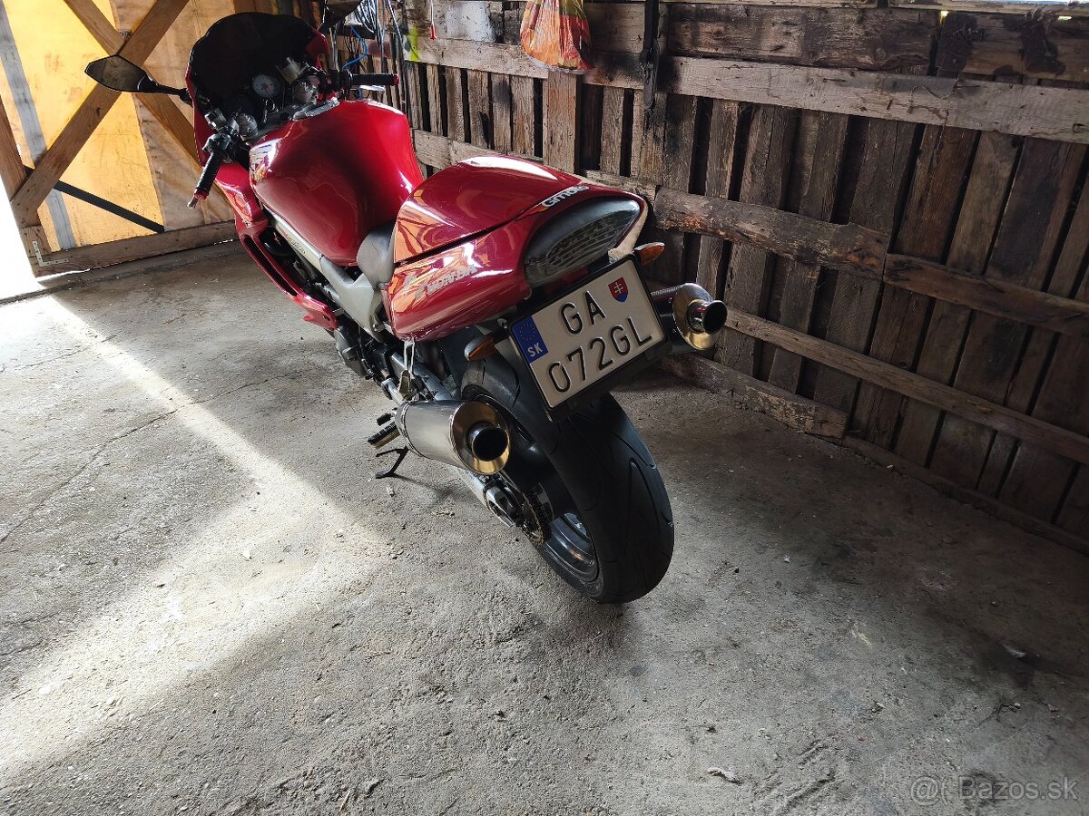 Honda vtr 1000 f - 6