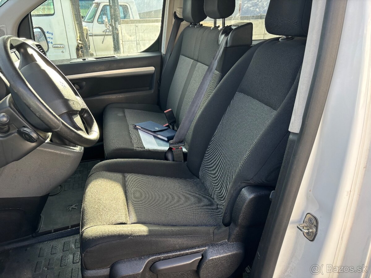 6 miestne Peugeot Expert - 6