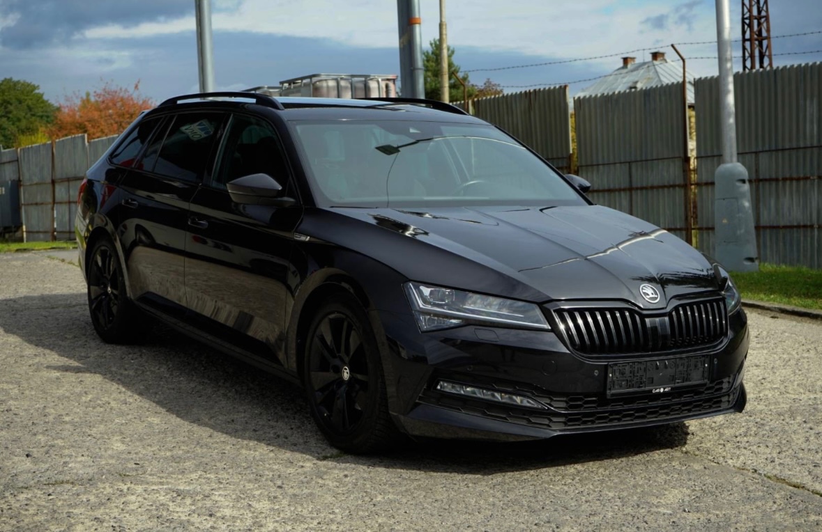✔️ Škoda Superb Combi 2.0 TDI Sportline DSG - 6